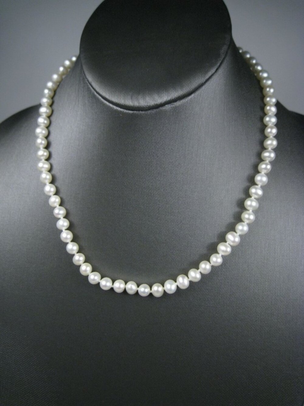 OW Sterling Silver 925 Clasp White Pearl Necklace Lobster 17 inch Retro Single